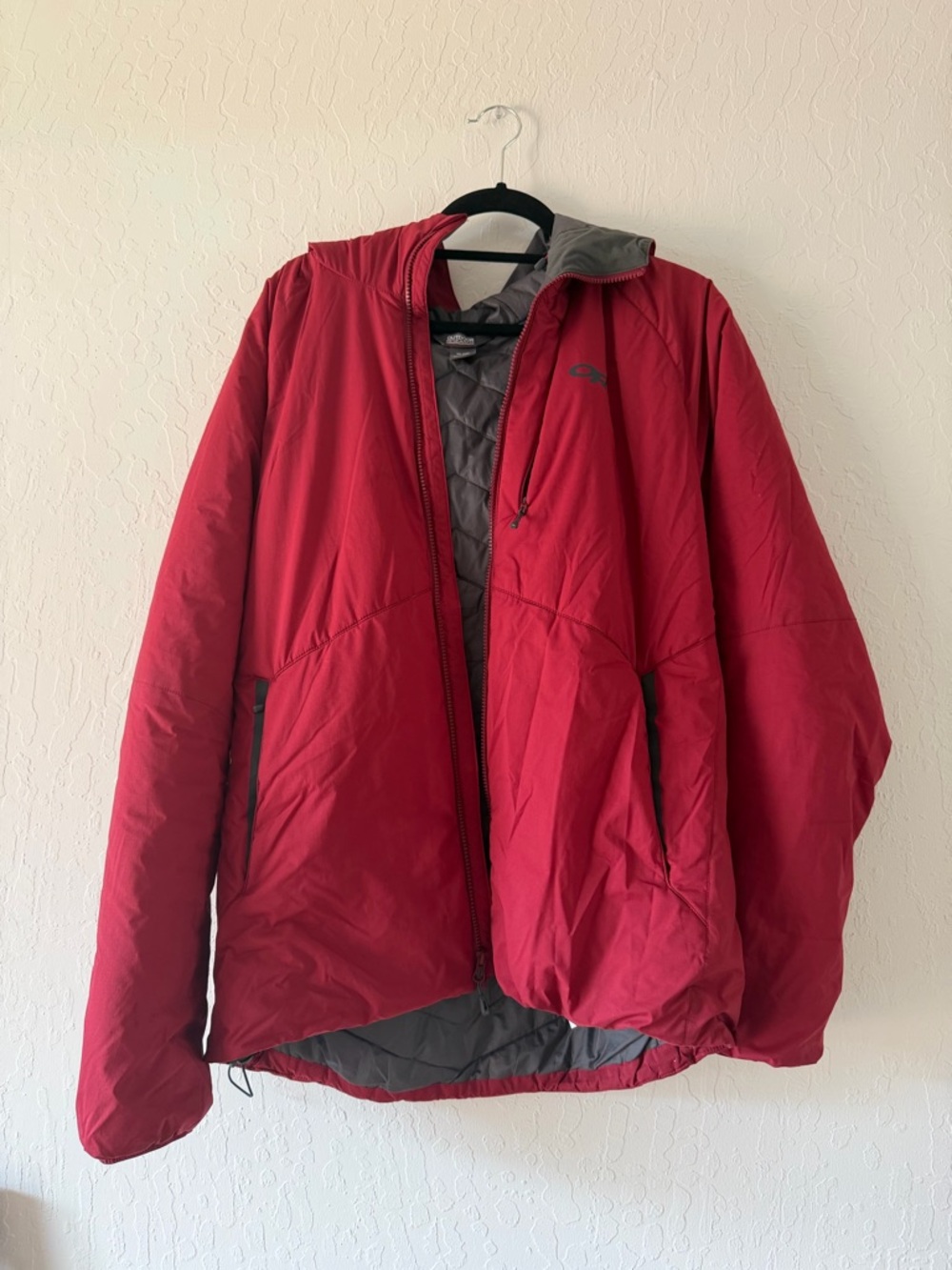 Outdoor Research Refuge Insulated Hooded Jacket Hiking Packable Lightweight